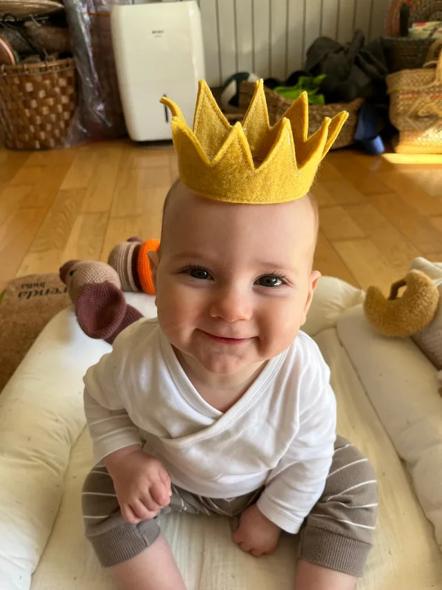 Theo, month seven